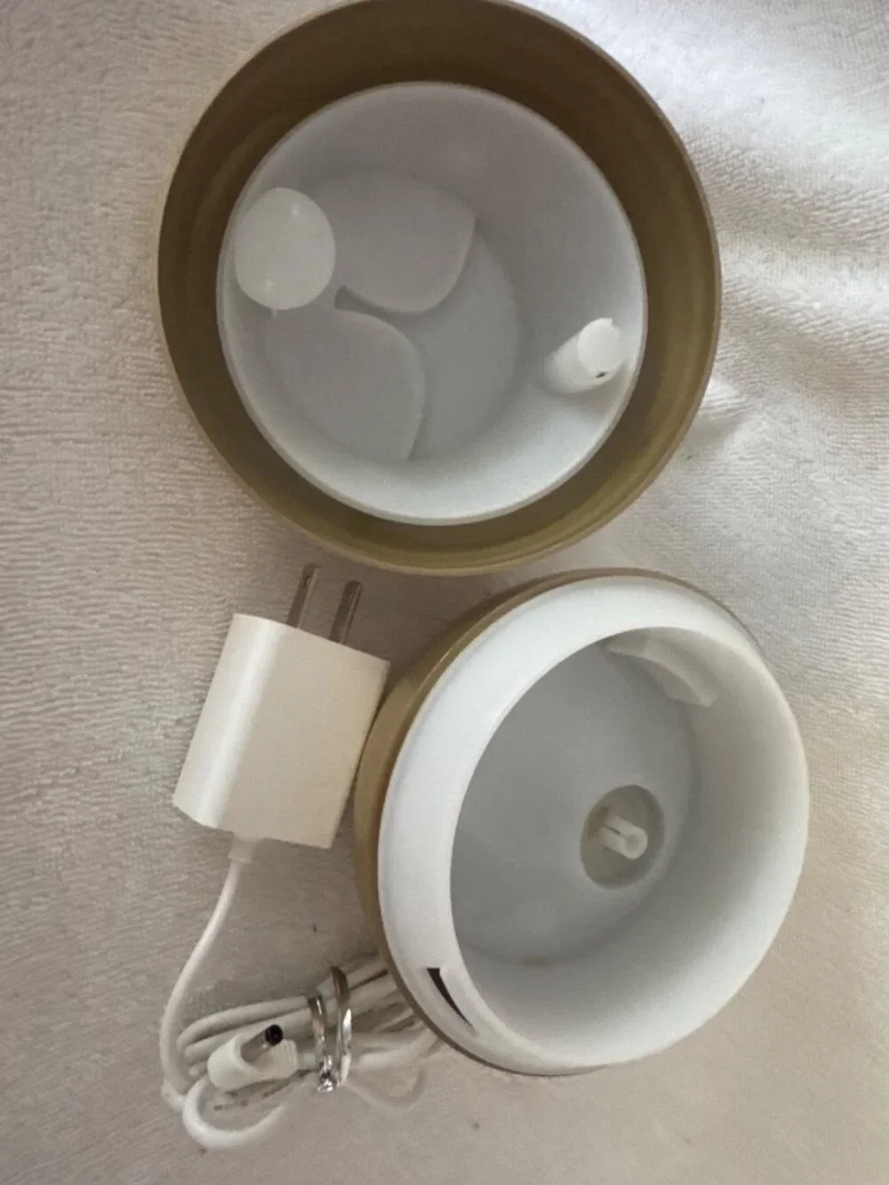 unbranded compact round